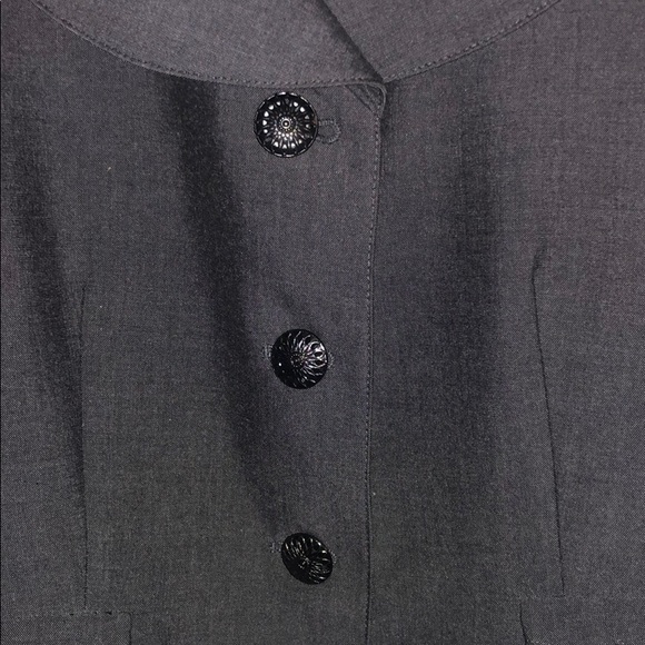 Suit - Picture 2 of 4